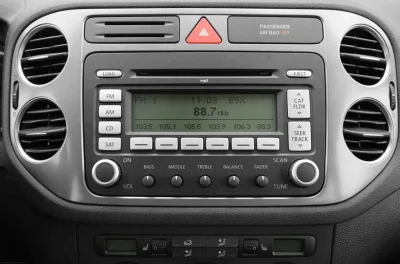 Bisel Radio Volkswagen universal - Imagen 2